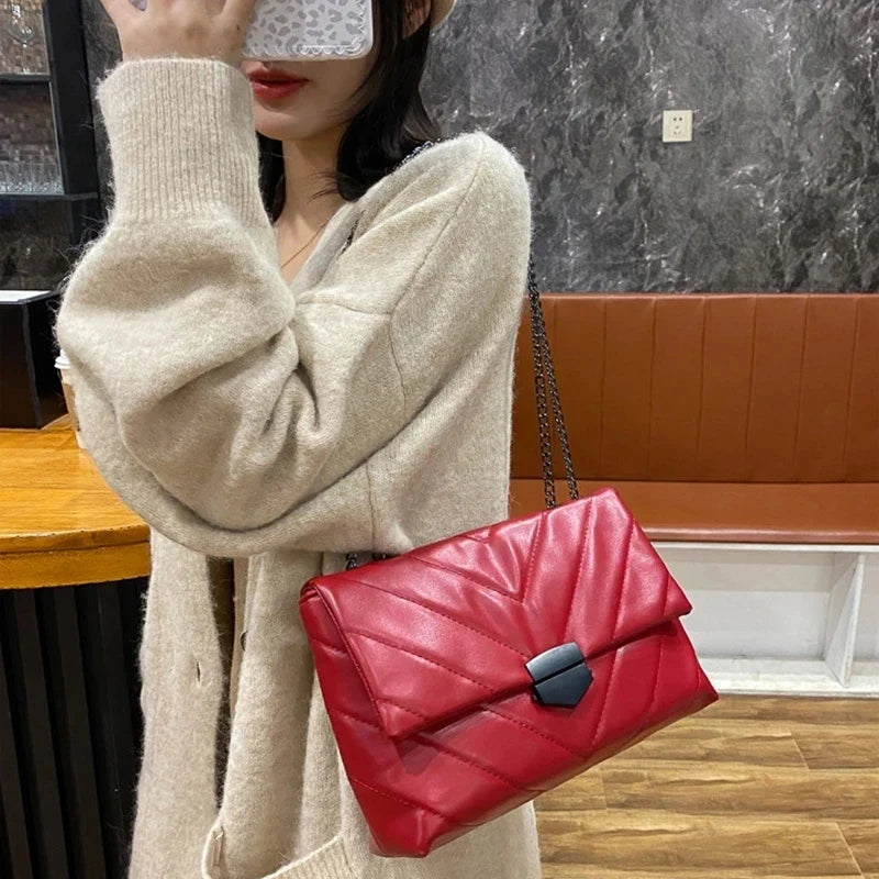 Luxury Chains Shoulder Bag for Women | PU Leather Armpit Bag & Fashion Messenger (Small Flap Crossbody Bag, Lady Shopping Pouch)