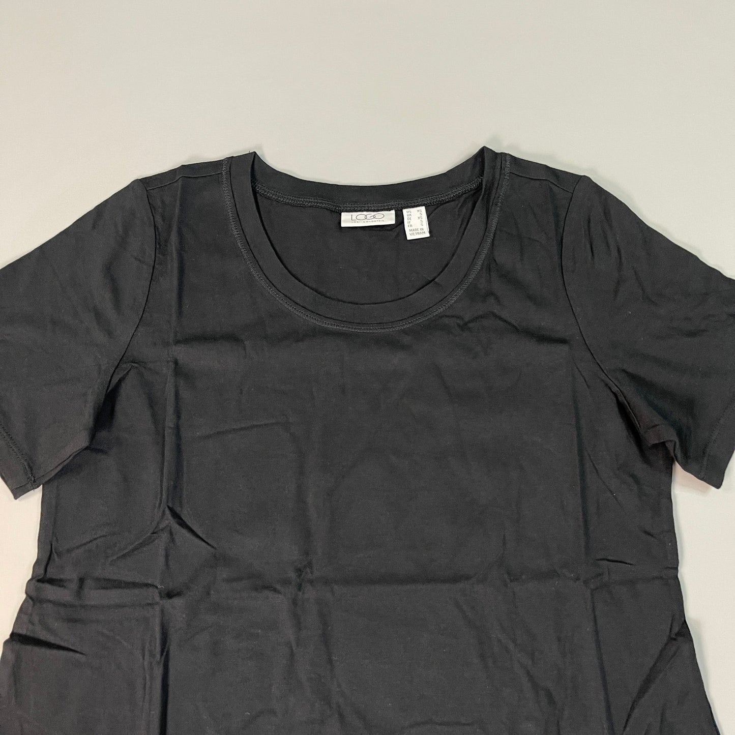 LOGO LORI GOLDSTEIN Knit Short Sleeve Shirt Asymmetric Hem Women's Sz XS Black (New)