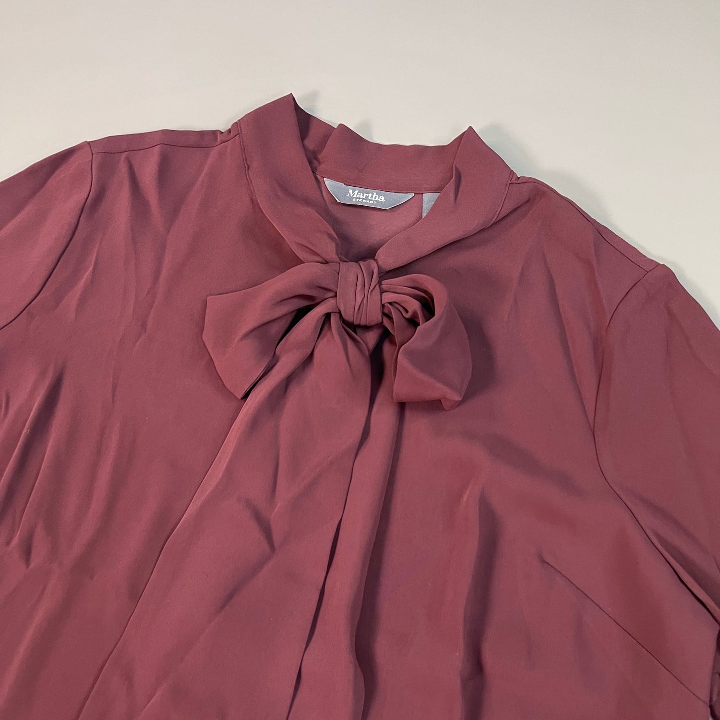 MARTHA STEWART Woven Front Button Blouse Top Tie Neck Women's Sz 1X Chianti (New)
