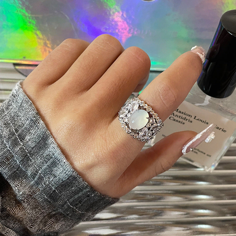 High-grade Zircon Open-end Pearl Ring