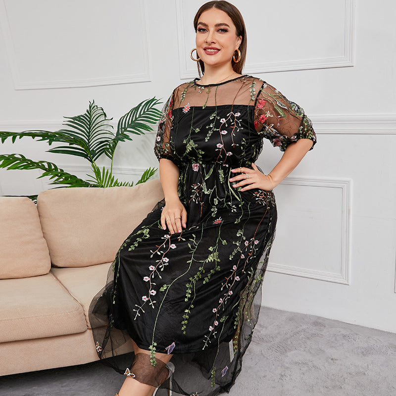 Plus Size French Hepburn Dress Women Mesh Embroidered Banquet Party Maxi Dress