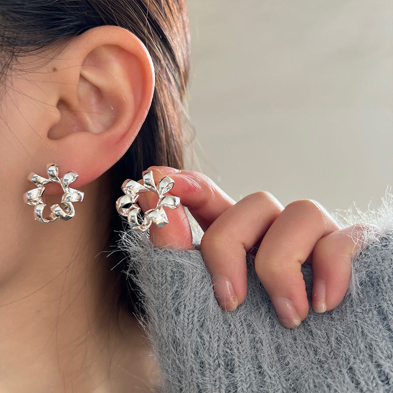 Twist Flower Hollow Stars Stud Earrings