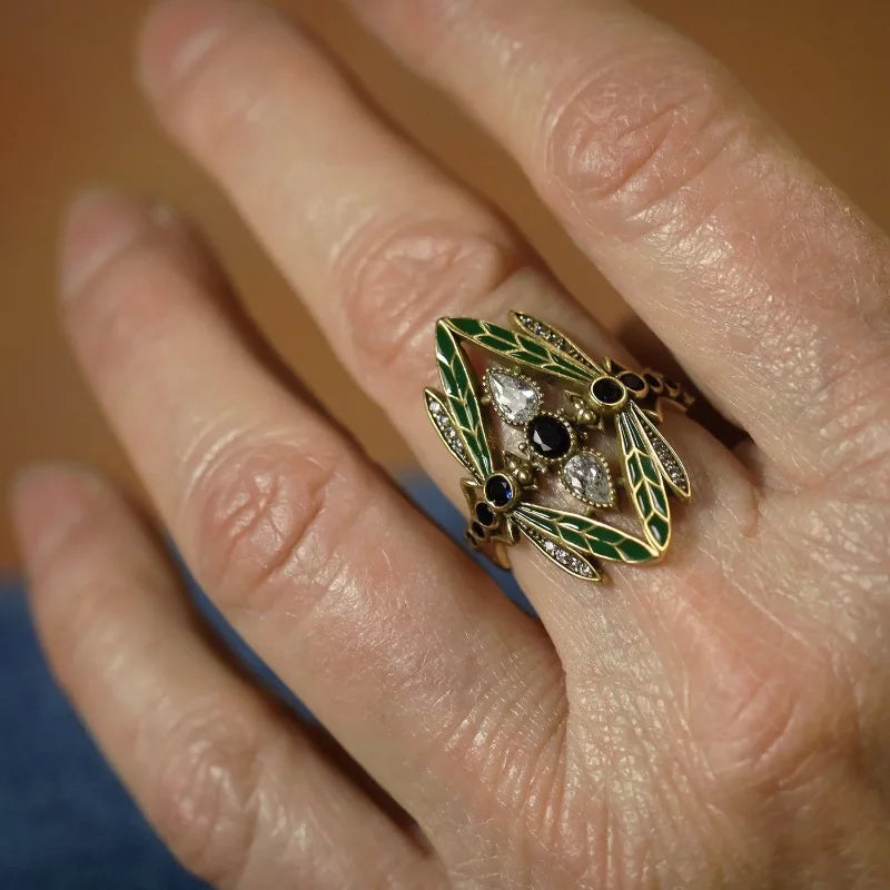 Gorgeous Vintage Insect Dragonfly Ring for Men Women Blue Cubic Synthetic Zirconia Party Jewelry Christmas Anniversary Gift