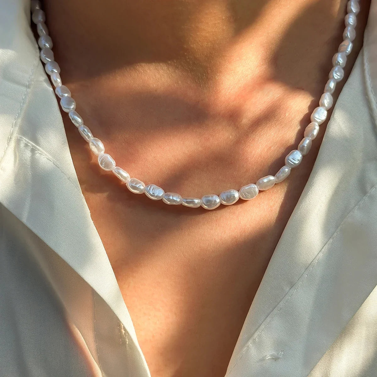 New Fashion Simple Faux Pearl Choker Necklace for Women Vintage Elegant Beaded Temperament Necklace Wedding Party Jewelry Gifts