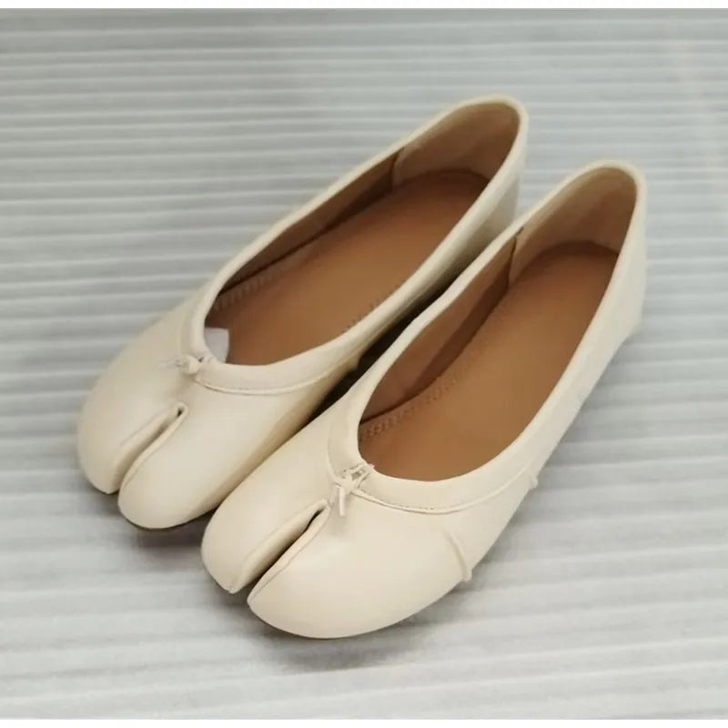 Split Toe Women Ballet Flats Fashion Tabi Shoes Casual Slip-on Loafers Ladies Pleated Leather Espadrilles Zapatillas Mujer