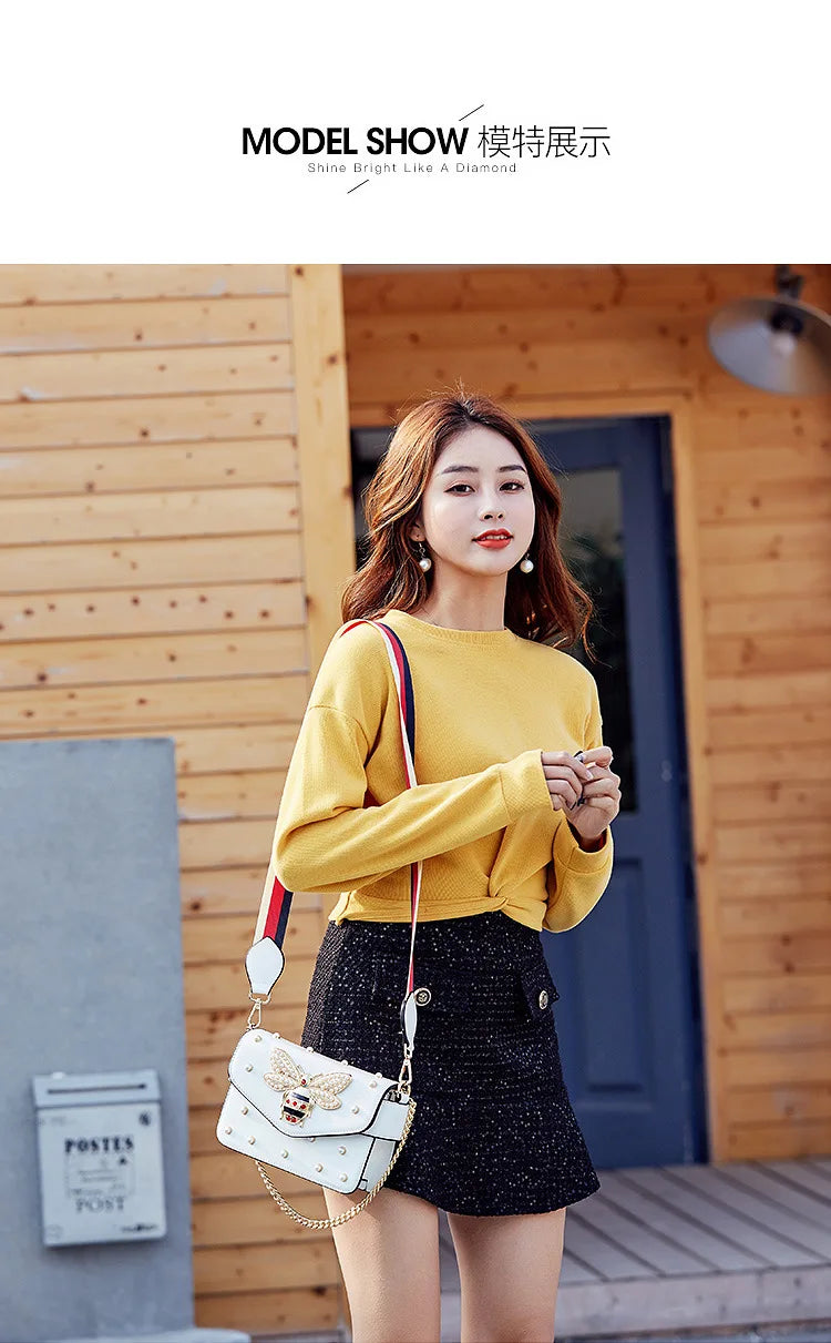 Women's Pearl and Bee Shoulder Handbag | PU Crossbody Bag with Chain