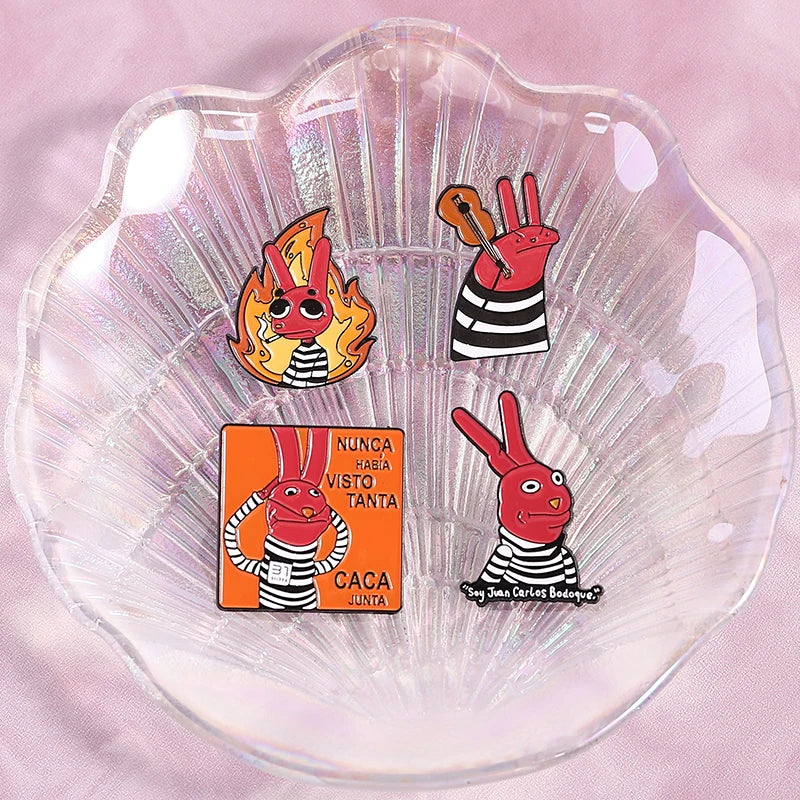 Red Rabbit Enamel Pins Custom NUNCA HABIA VISTO TANTA CACA JUNTA Brooches Lapel Badges Clothes Animal Jewelry Gift for Friends