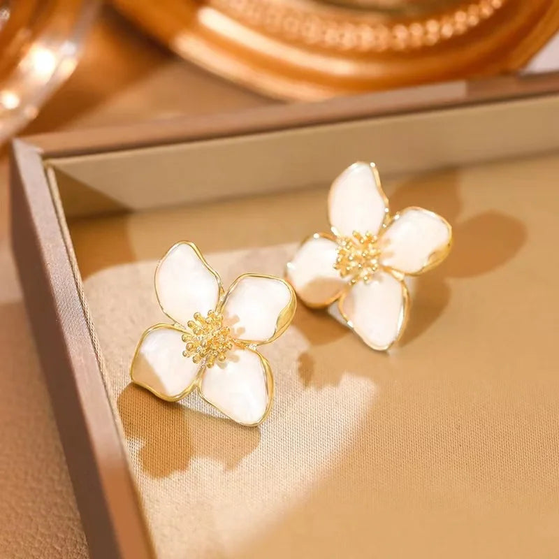 New Fashion Sweet Design Spring/Summer Blue Pink Enamel Flower Light Luxury High End Earrings Party Gifts for Women Jewelry