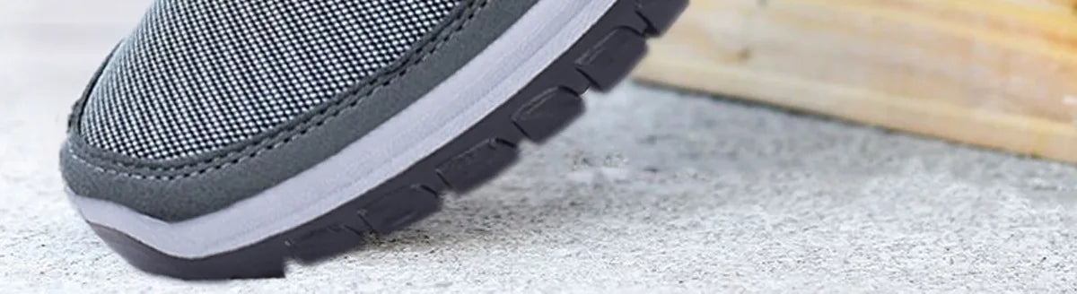 2026 Men Casual Shoes Breathable Soft Bottom Sneakers Men Non-Slip Walking Shoes Comfortable Slip-On Men Loafers Tenis Masculino