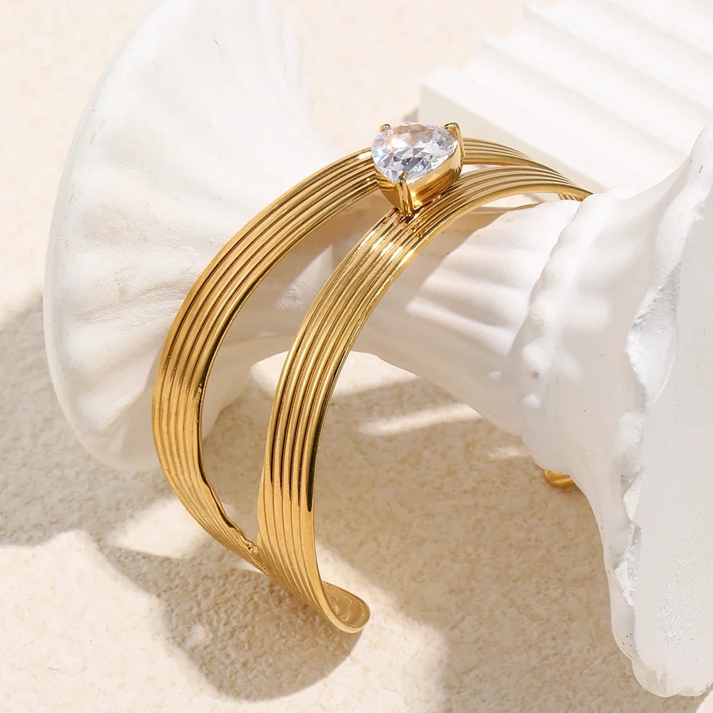La. Muses Sparkling Zircon Stripe Asymmetric Stainless Steel Women's Bracelet PVD Gold Plated Fashion Jewelry Accessories