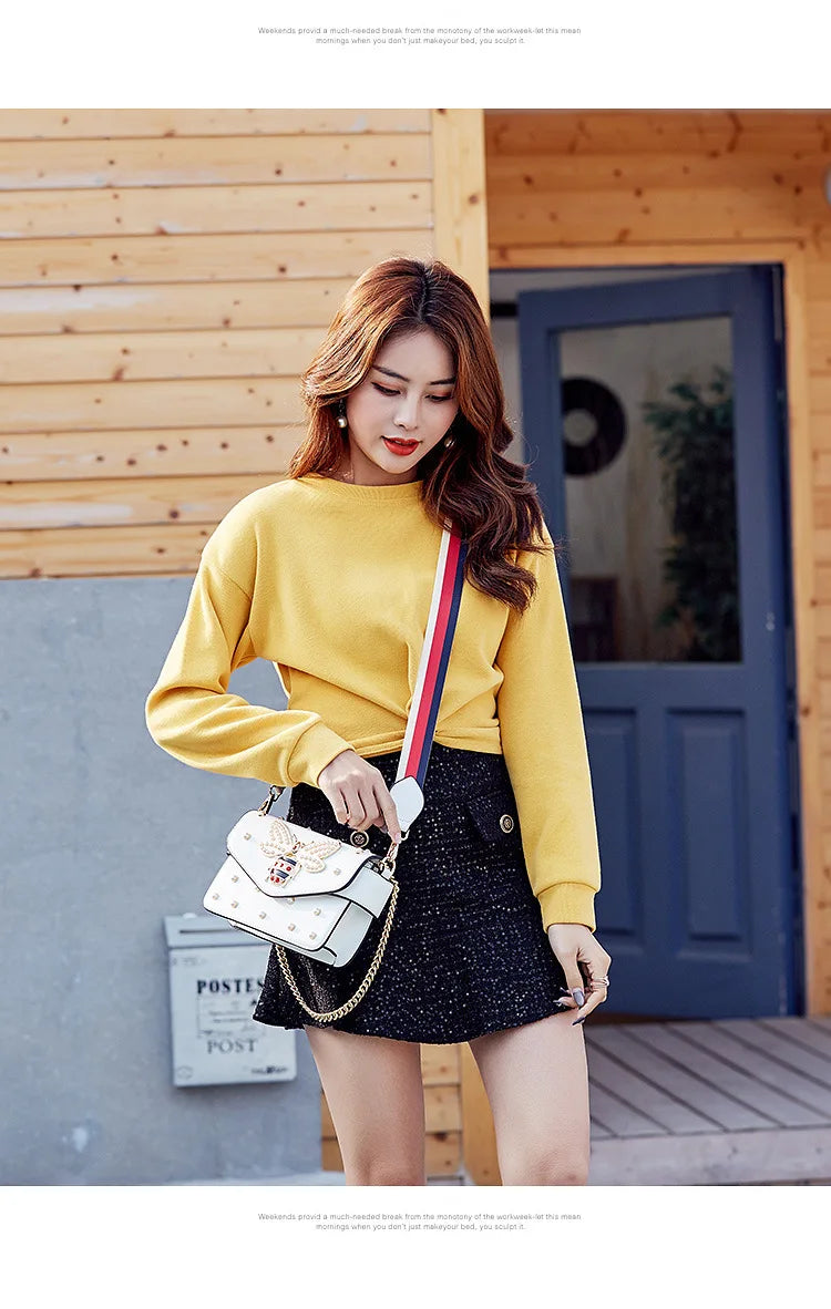 Women's Pearl and Bee Shoulder Handbag | PU Crossbody Bag with Chain