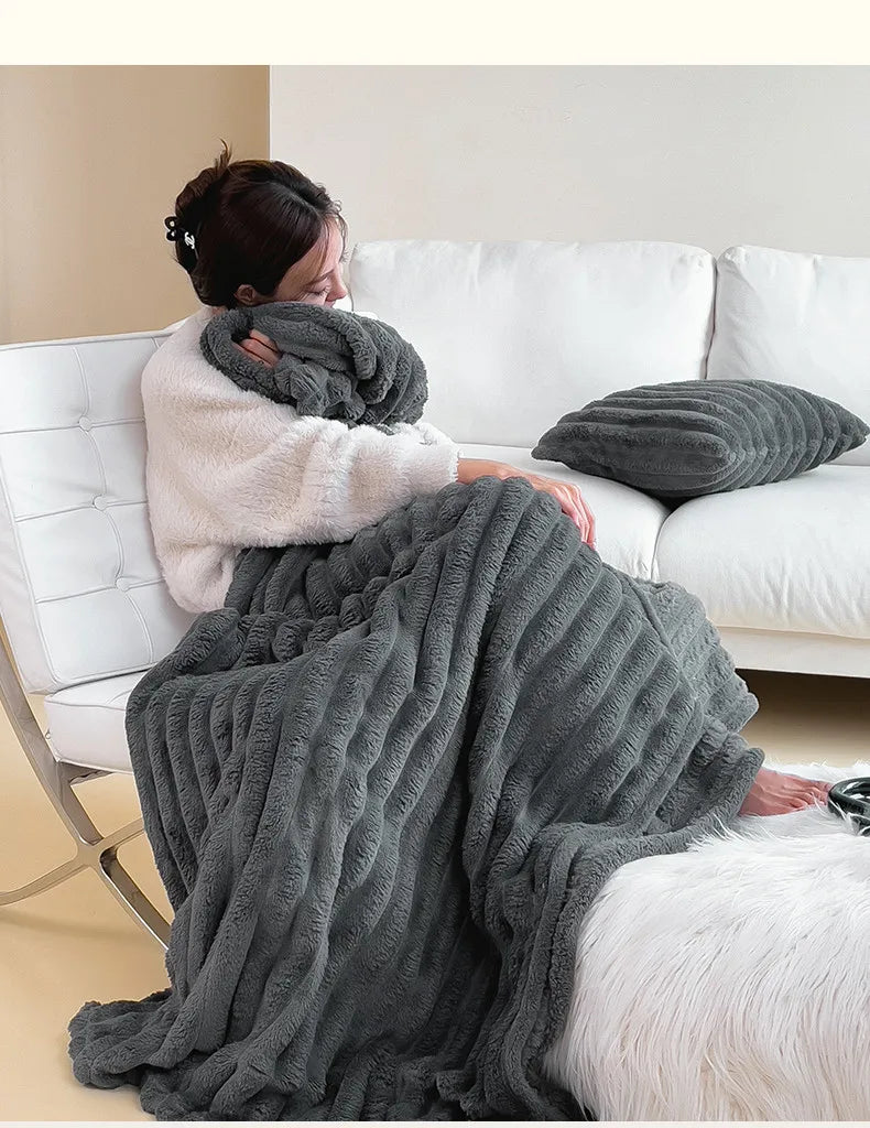 2025 autumn and winter new solid color imitation rabbit fur blanket thickened blanket drawn milk fleece blanket,  no pillowcase