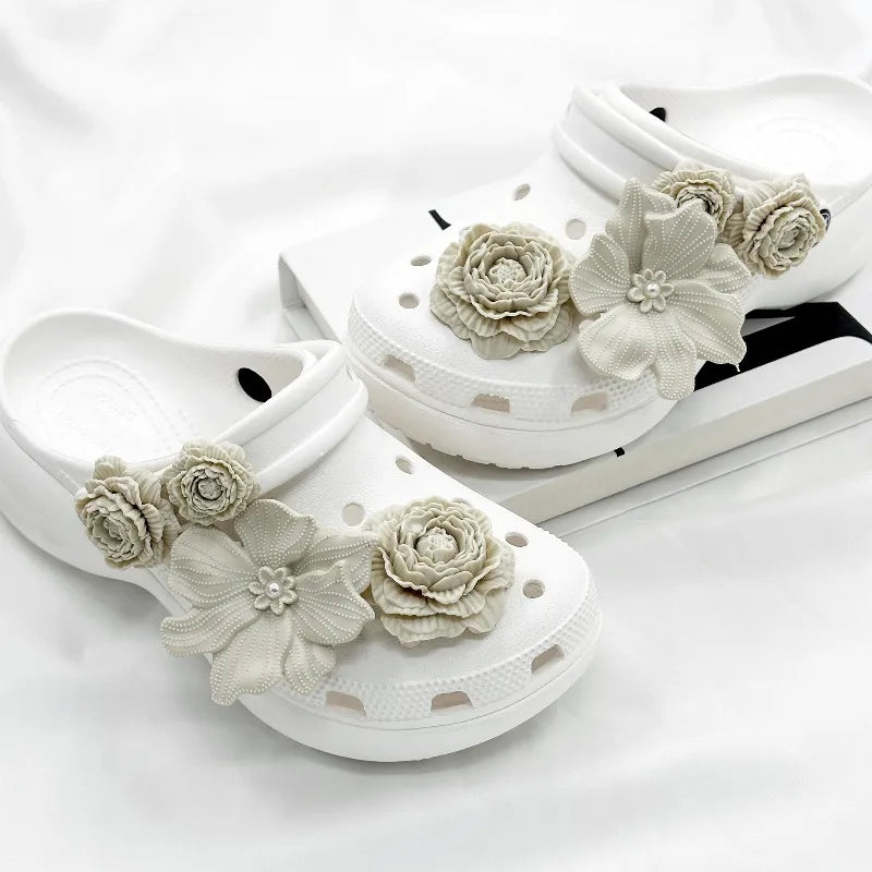 Cute Shoe Charms Set DIY Flower Hole Shoe Buckle Shoes Accessories 3D Flower Bouquet Bone White Hole Shoe Decorations For Women