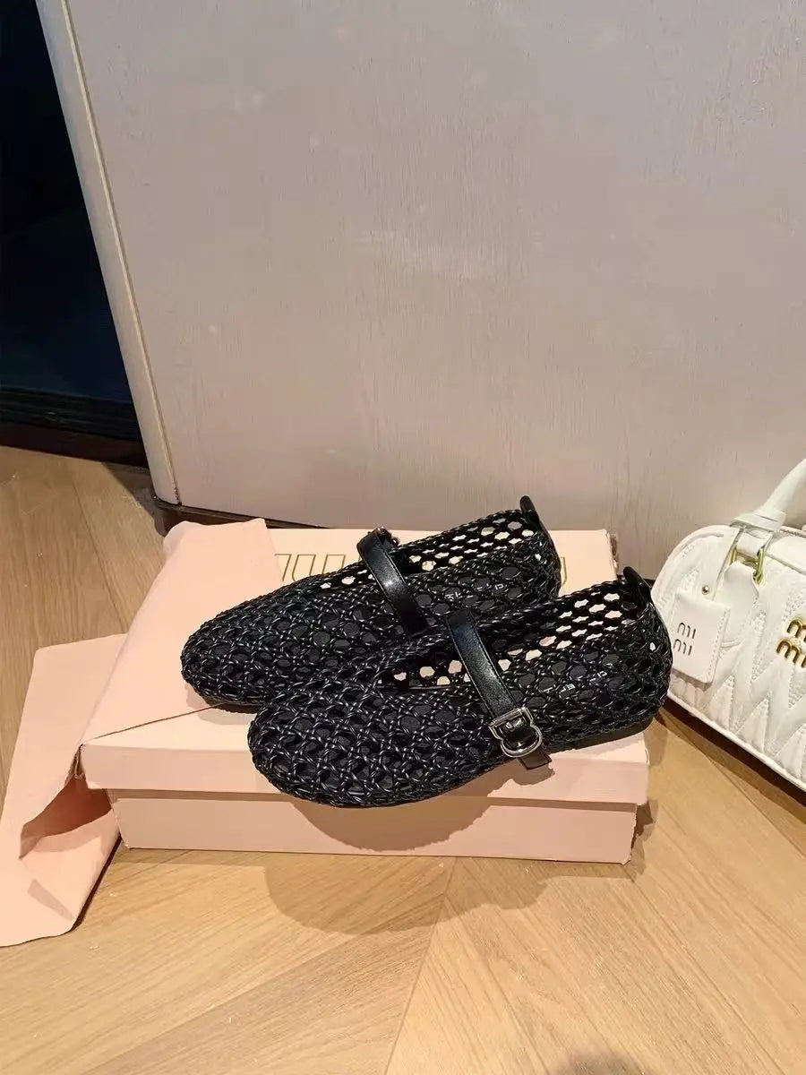 2026 Summer New Fashion Simple One-Buckle Vintage Flats for Women, Soft and Comfortable Ballet Shoes, Shallow Mouth Sandals