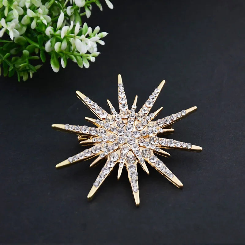 Rhinestone Hexagram Brooches for Women Men Fashion Starburst Metal Lapel Pin Clothes Accessories Office Leisure Jewelry Gift