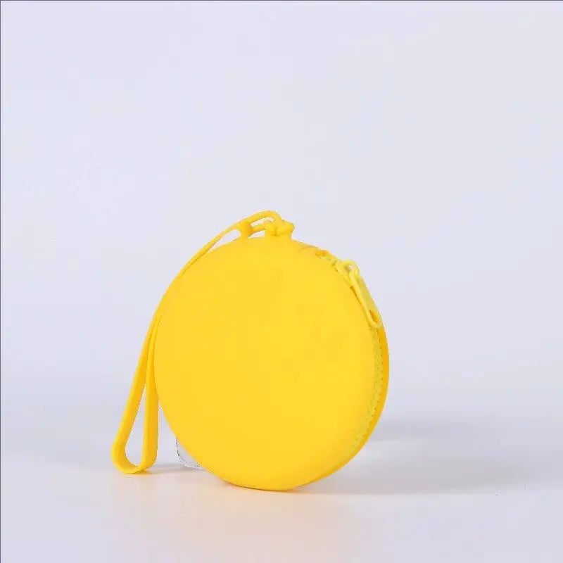 1Pc Silicone Pet Treat Pouch Portable Travel Training Bag Round Silicone Snack Bag for Dogs and Cats Pet Accessories