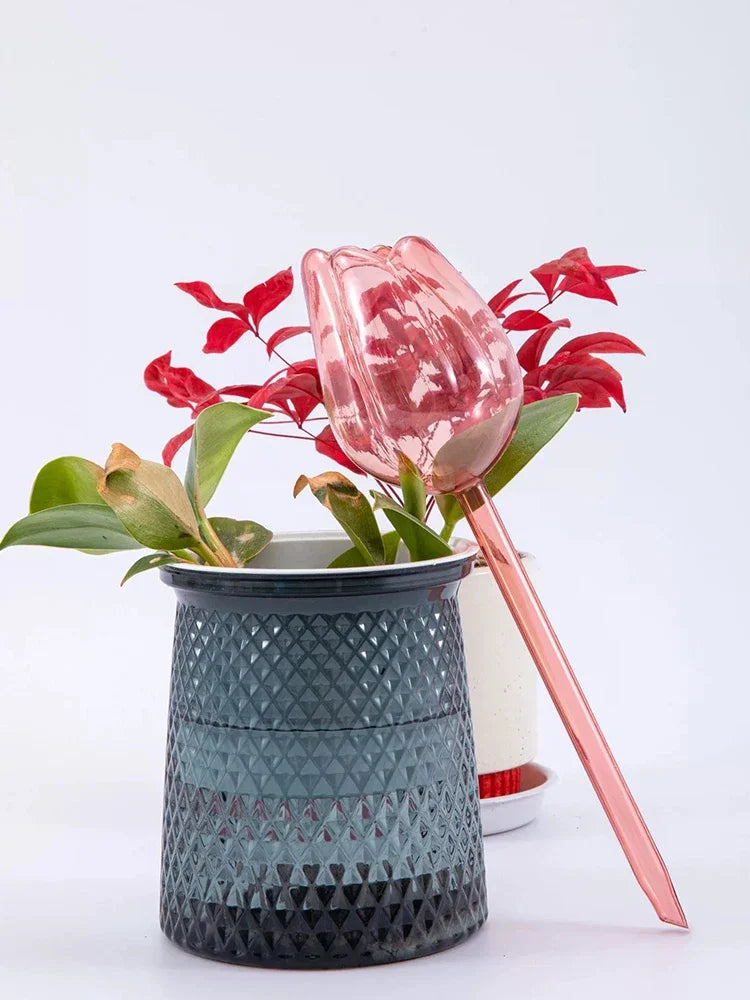 Pink tulip plant watering balls, suitable for indoor and outdoor plants, automatic plant drippers, and automatic watering