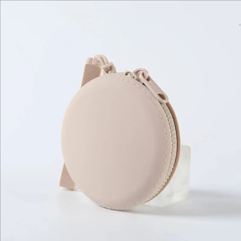 1Pc Silicone Pet Treat Pouch Portable Travel Training Bag Round Silicone Snack Bag for Dogs and Cats Pet Accessories