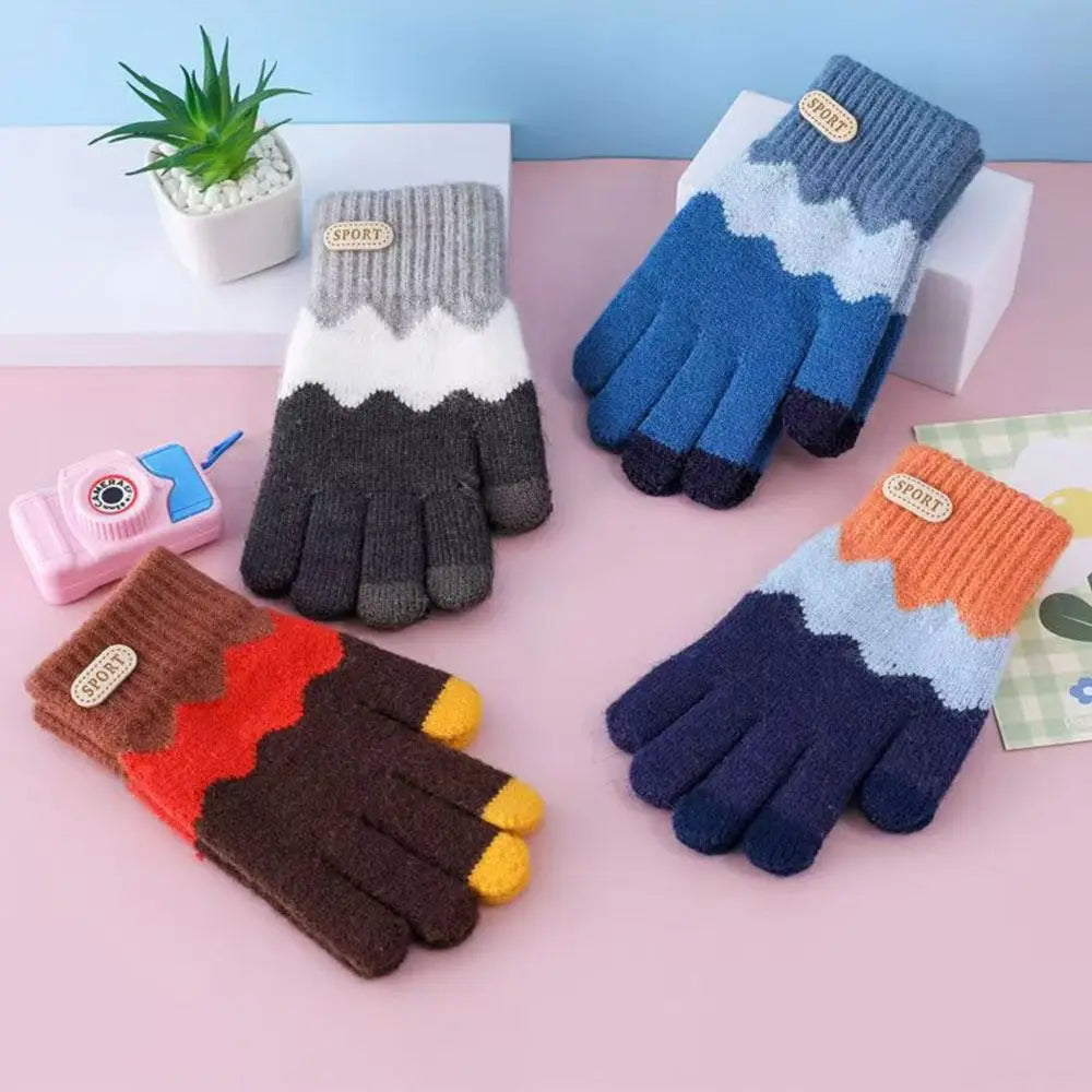 Cute Warm Kids Winter Gloves Coldproof Windproof Baby Gloves Soft Thicken Children Mittens for 6-14 Years Old Baby Boys Girls