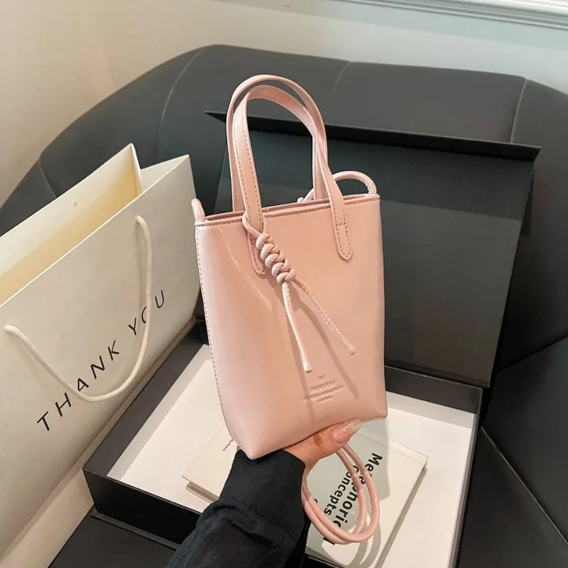Leather Mini Crossbody Bag for Women | New Korean Fashion Luxury Shoulder Bag & Simple Retro Handbag