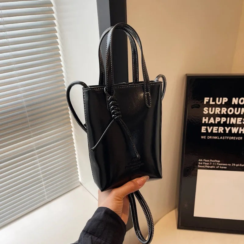 Leather Mini Crossbody Bag for Women | New Korean Fashion Luxury Shoulder Bag & Simple Retro Handbag