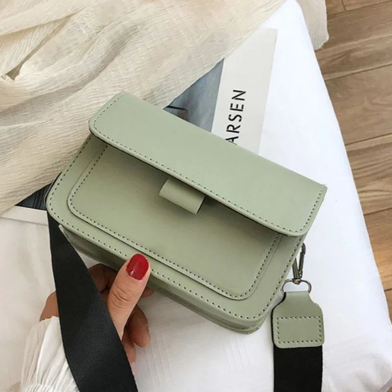 Designer Luxury PU Leather Crossbody Handbag for Women | Fashion Travel Shoulder Messenger Bag (Ladies Small Flap Bag)
