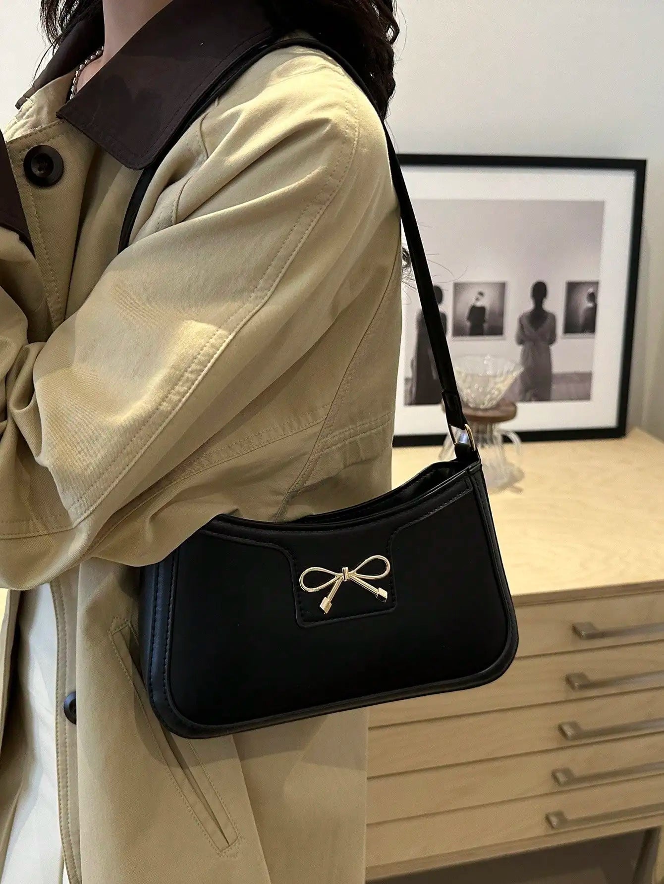 New Autumn/Winter Commuting Shoulder & Under-Arm Bag for Women | Korean Fashion Crossbody Handbag with Bow Decoration