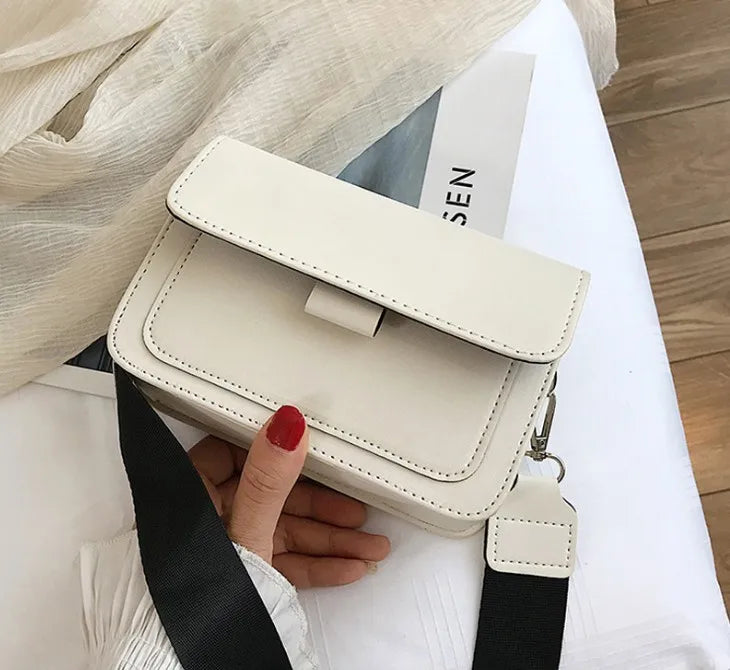Designer Luxury PU Leather Crossbody Handbag for Women | Fashion Travel Shoulder Messenger Bag (Ladies Small Flap Bag)
