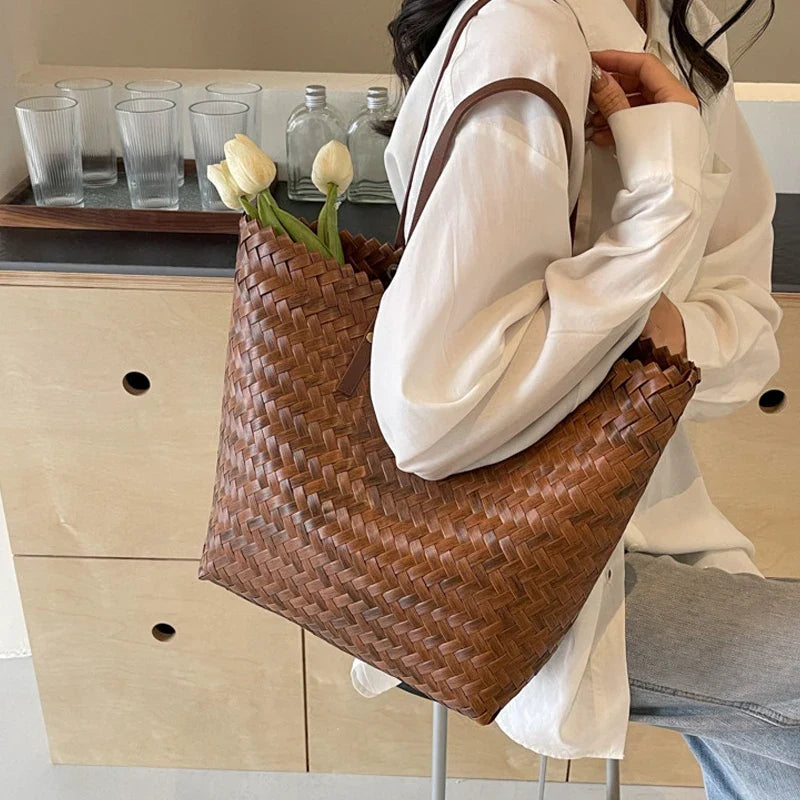 Summer Large Capacity Handbag Totes | Rattan Handmade Straw Shoulder Bags for Women (Travel Seaside Beach Bag - Bolsa Feminina)