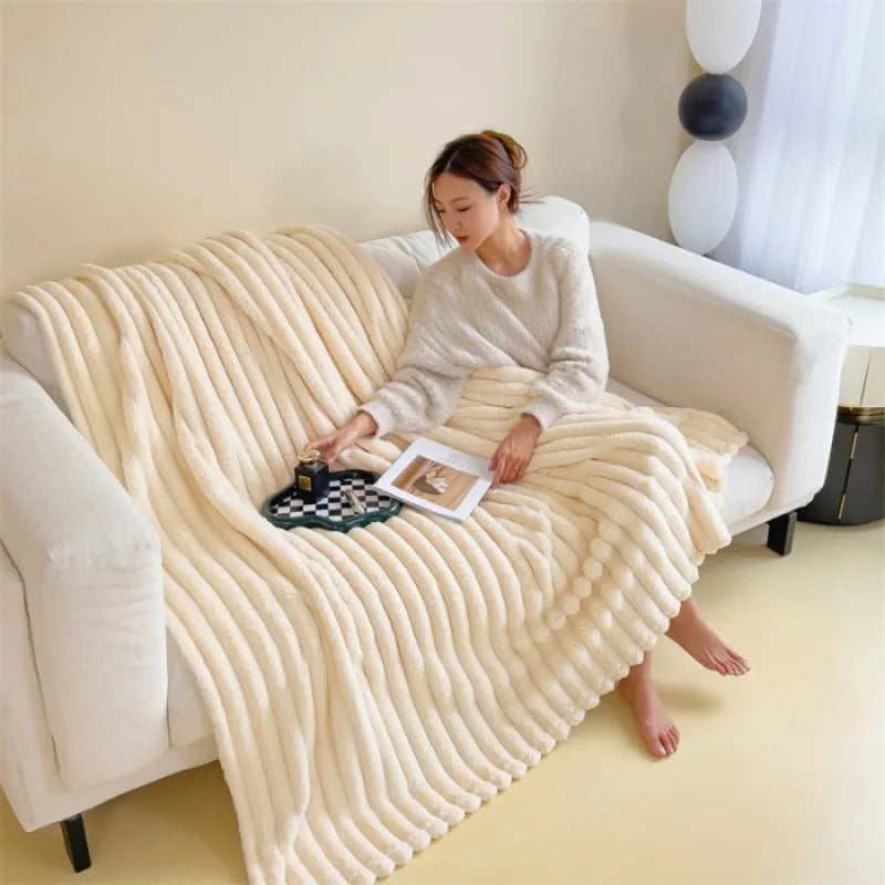 2025 autumn and winter new solid color imitation rabbit fur blanket thickened blanket drawn milk fleece blanket,  no pillowcase