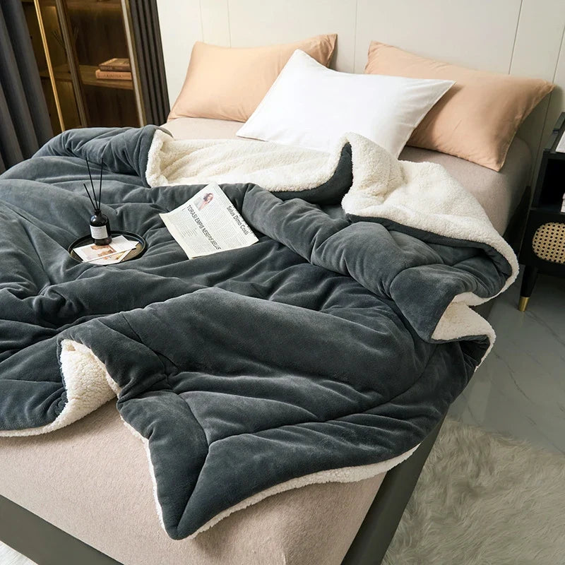 Spring Imitation Lambswool Multi-functional Blanket Queen Blankets for Bed Soft Plush Comfortable Milk Fleece Blanket for Throw