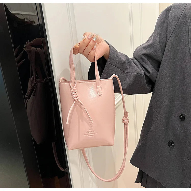 Leather Mini Crossbody Bag for Women | New Korean Fashion Luxury Shoulder Bag & Simple Retro Handbag