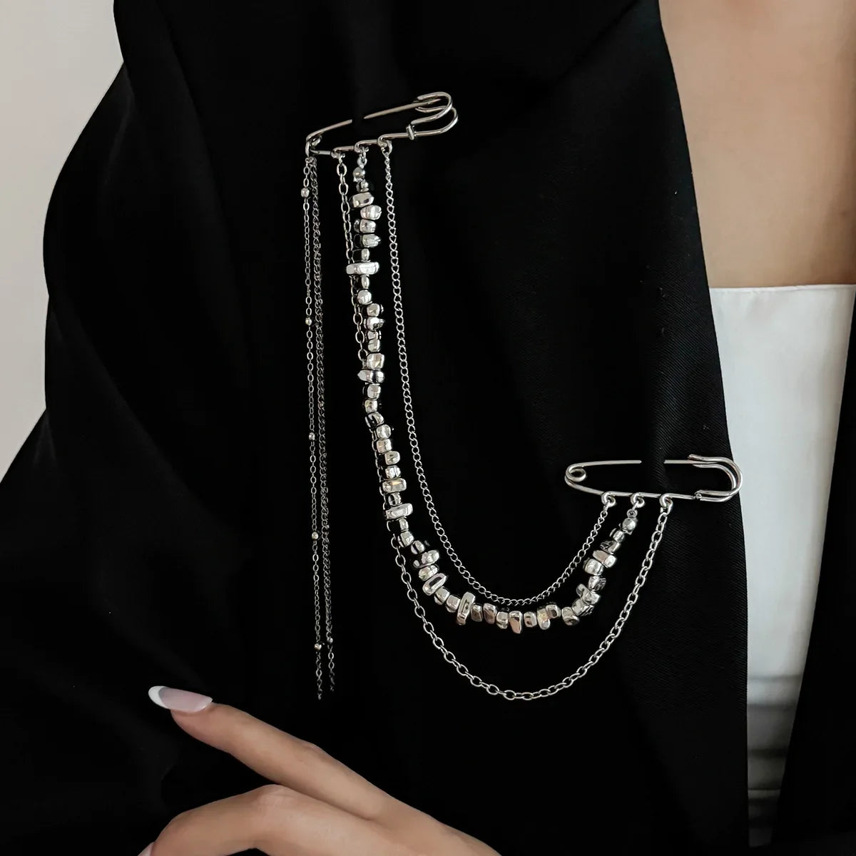 Retro Sweet Imitation Pearl Metal Chain Tassel Pendant Pin Pants Foot Chain 2025 Creative Girl Fashion Sweet Fashion Jewelry