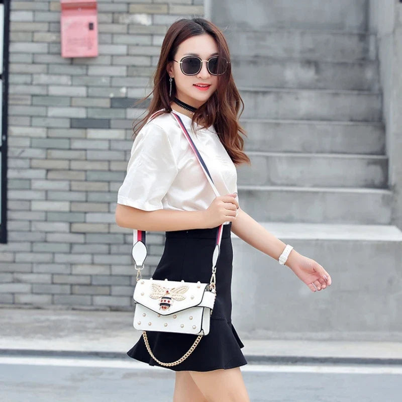 Women's Pearl and Bee Shoulder Handbag | PU Crossbody Bag with Chain