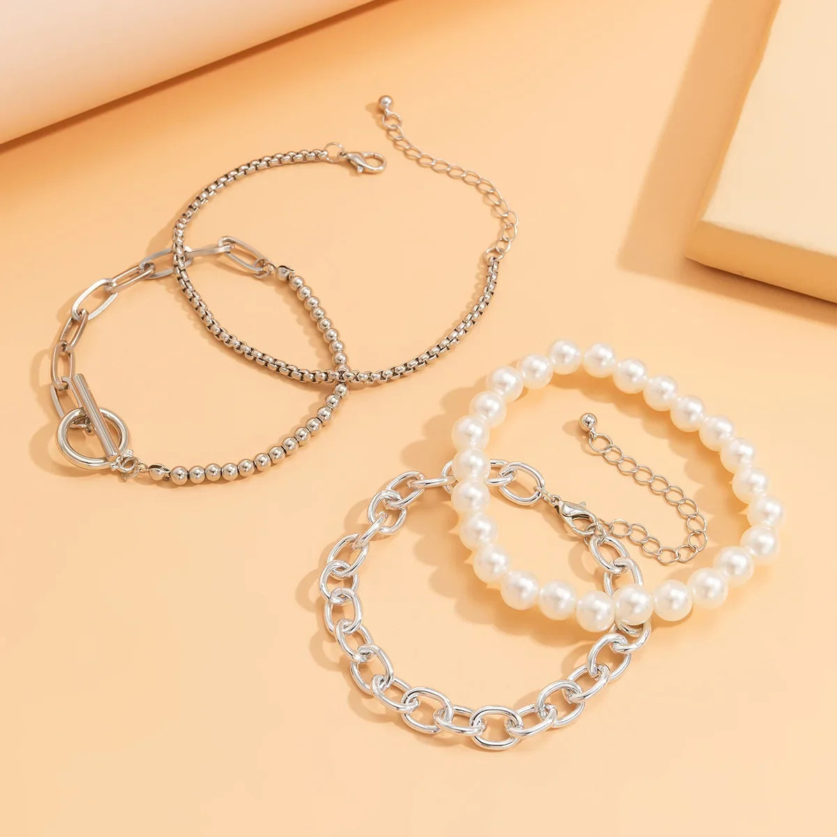 Boho Imitation Pearl Beaded Bracelet Women's Retro Fashion Creative Gold Color Beads O-Chain Bracelets Girls Birthday Jewelry