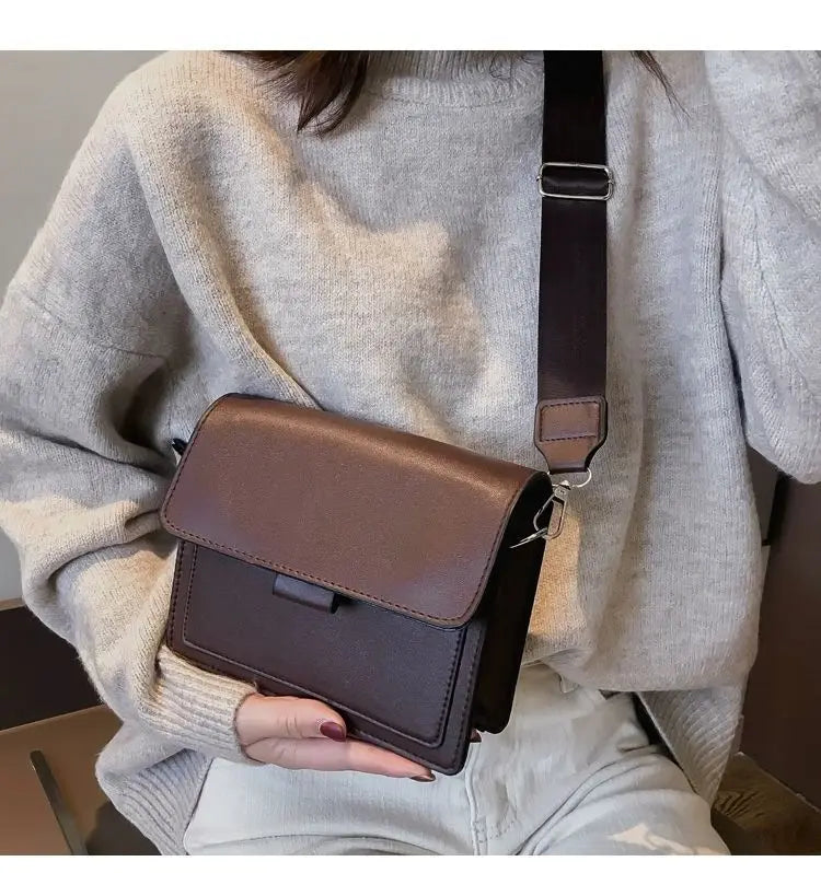Designer Luxury PU Leather Crossbody Handbag for Women | Fashion Travel Shoulder Messenger Bag (Ladies Small Flap Bag)