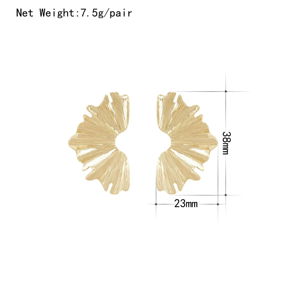 New Trendy Gold Color Leaf Flower Fan-Shaped Metal Stud Earrings Personalized Fashionable Luxury Cool Earrings