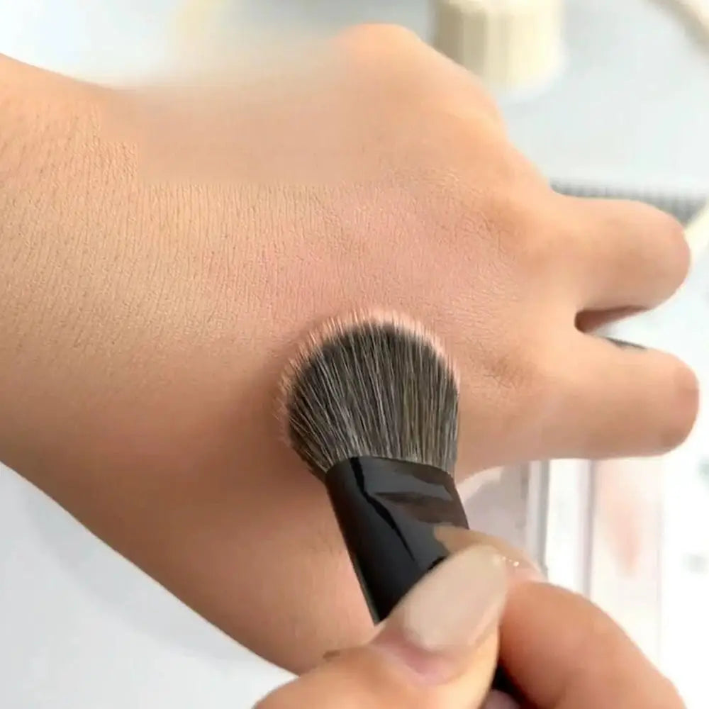 Powder Blusher Brush On Slope Surface Soft And Skin-friendly Fiber Hair Fashion Design Single Face Brush Makeup Tools