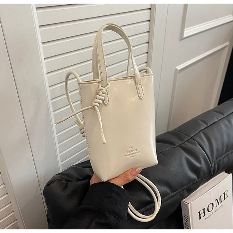 Leather Mini Crossbody Bag for Women | New Korean Fashion Luxury Shoulder Bag & Simple Retro Handbag