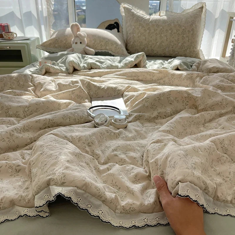 Summer Quilt Korean Style Duvet with Lace Single/Queen Size Comforter Flower Printed Quilted Blanket 여름이불 (No Pillowcase)