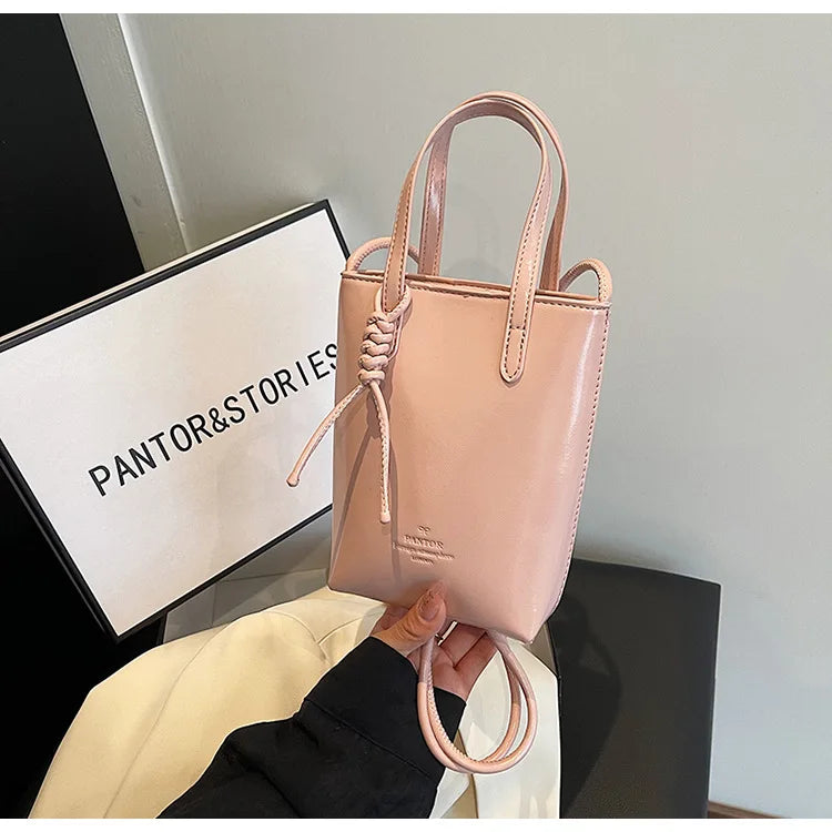 Leather Mini Crossbody Bag for Women | New Korean Fashion Luxury Shoulder Bag & Simple Retro Handbag