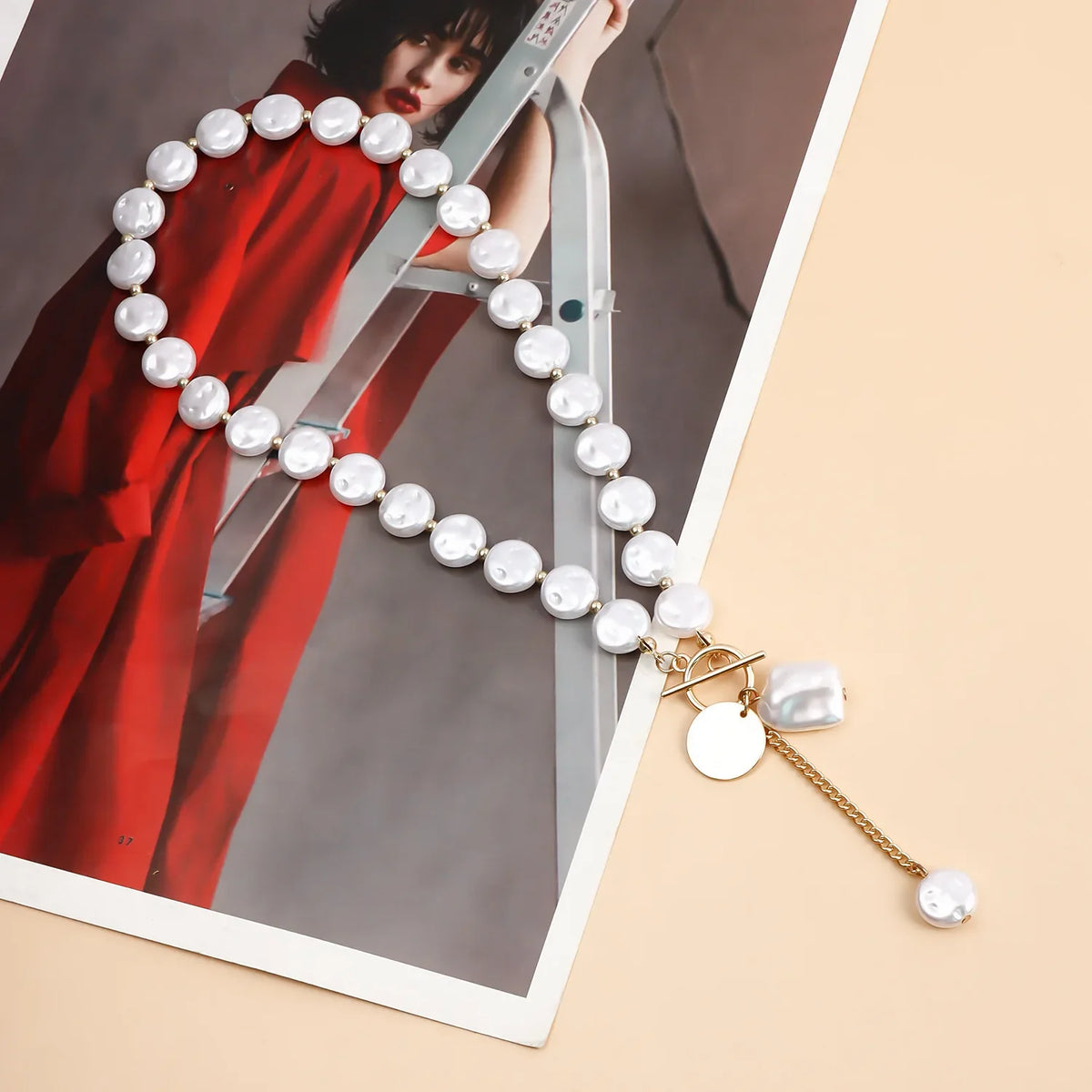 Kpop Imitation Pearl Beaded Pendant Necklace Moon Metal Link Splicing Choker for Women Ladies Jewelry Wedding