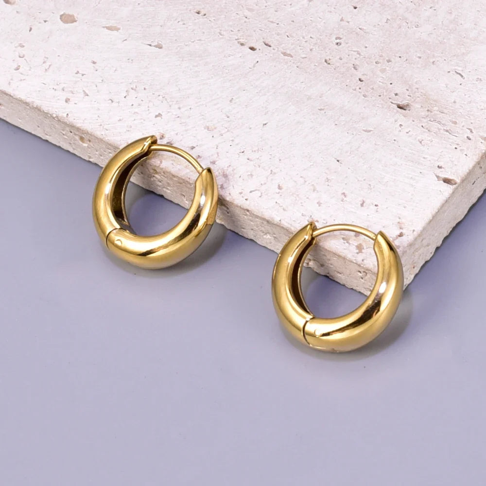 E137 European and American minimalist smooth geometric oval retro cool style earrings plated with 18K gold