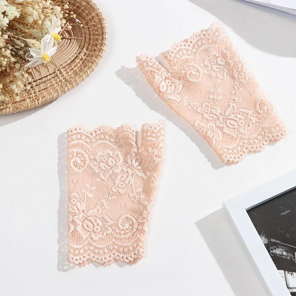 Women Short Lace Hollow-Out Fingerless Gloves Sun Protection Sleeves Mesh Thin Cycling Sexy Mittens Half Finger Handschoenen