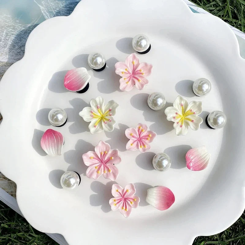 Hot Fashion Shoe Charms for Creative Branches and Flowers Clogs Shoe Buckle Cute Shoe Accessories Decoration for Girls Gift