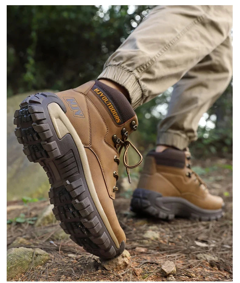 New Men's Boots Fashion Outdoor Boots Breathable Hiking Boots Autumn Shoes Sneakers Lightweight Non-slip Men Desert Ankle Boots