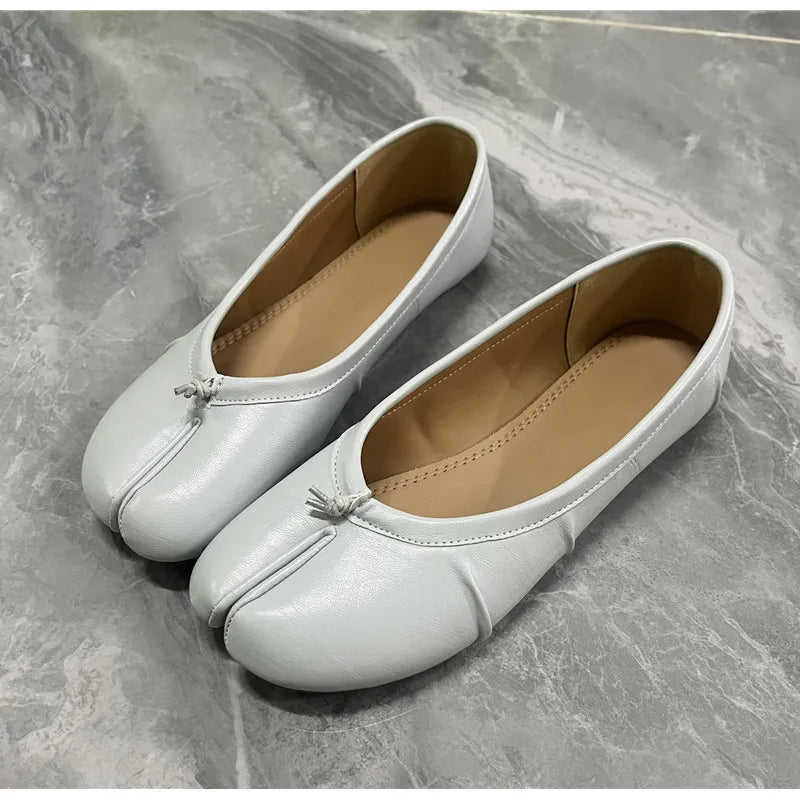 Split Toe Women Ballet Flats Fashion Tabi Shoes Casual Slip-on Loafers Ladies Pleated Leather Espadrilles Zapatillas Mujer