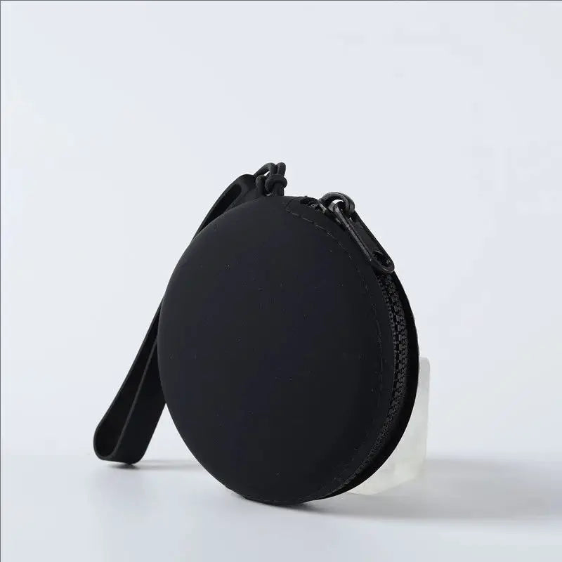 1Pc Silicone Pet Treat Pouch Portable Travel Training Bag Round Silicone Snack Bag for Dogs and Cats Pet Accessories