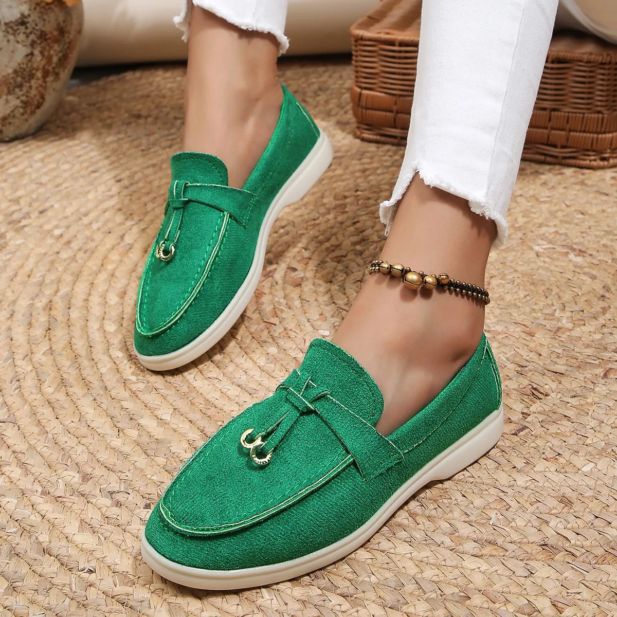 Comfortable Spring and Autumn New Large Size Soft Sole Women's Shoes British Style Fashion Flat Shoes Comfortable Casual Shoes