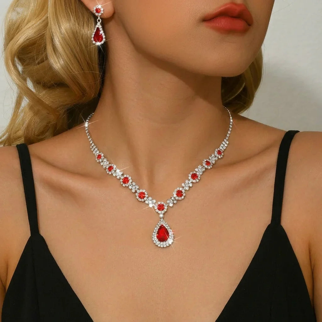 Simple and Atmospheric Water Droplet Necklace Earrings Two-Piece Set as a Surprise Birthday Gift for Girlfriend and Best Friend